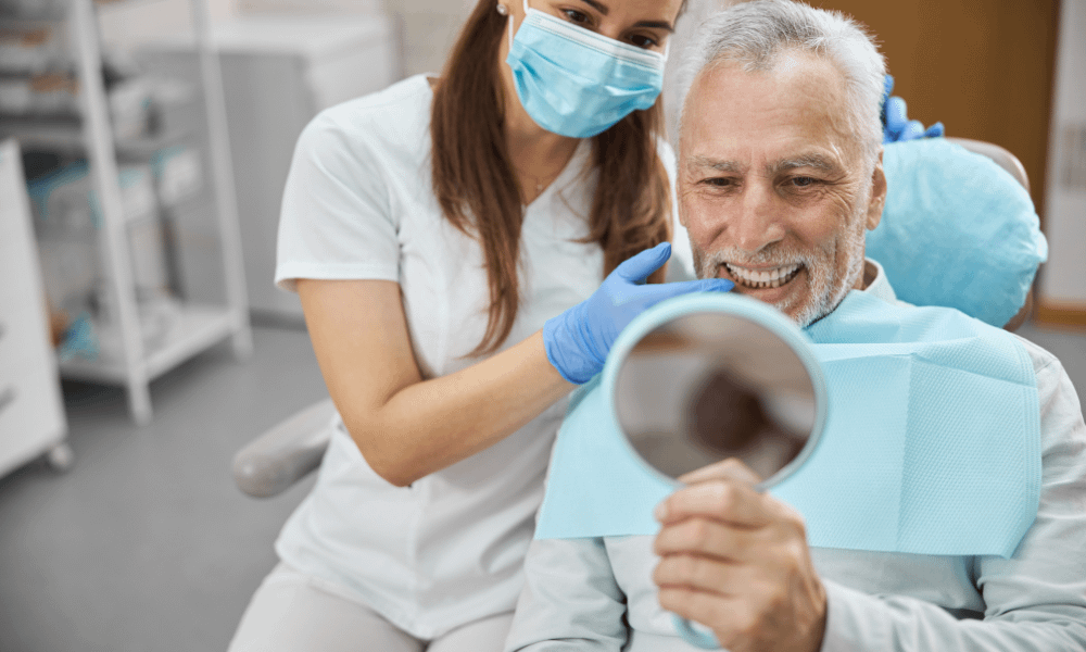 O que você deve saber antes de fazer um implante dental